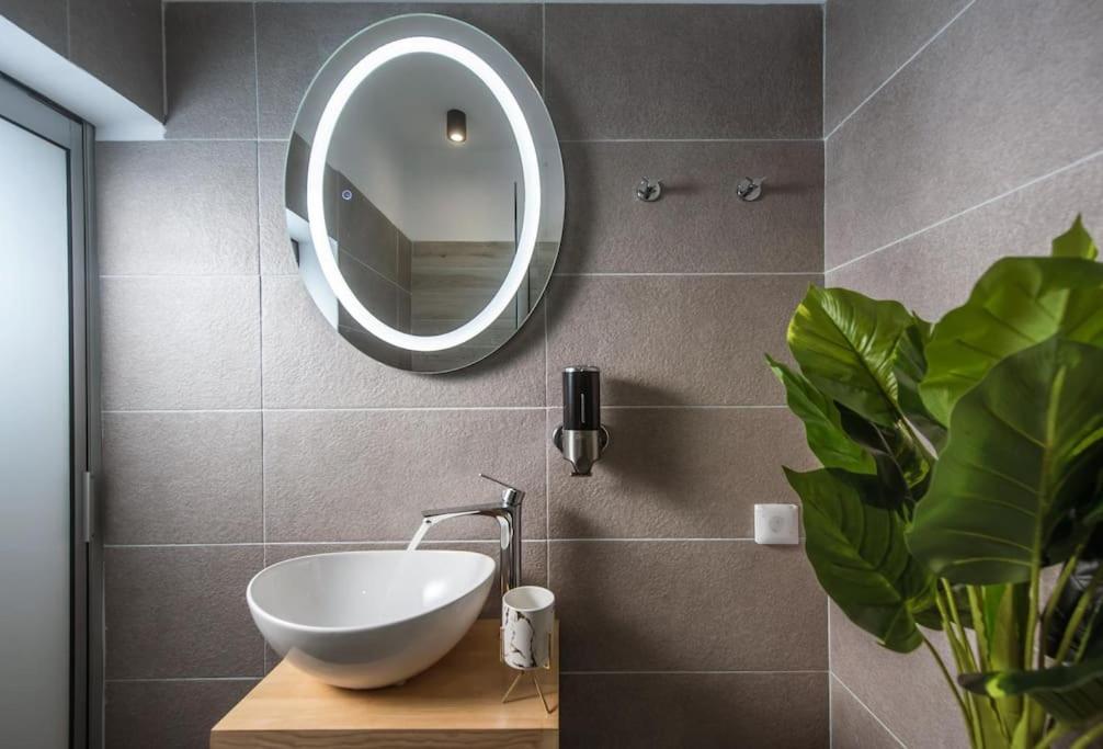 Mojo - Central Cozy Apartment Heraklion  Luaran gambar